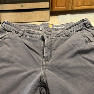 Womens carhartt fleece lined pants. Excellent condition. Never worn.